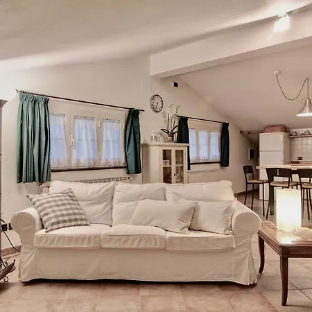 A Casa Di Cinzia Апартаменти *